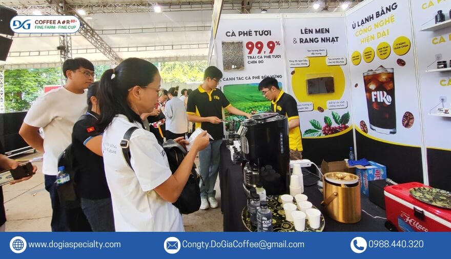 Đỗ Gia và Coffee Day đã tham gia sự kiện với mục tiêu mở rộng mạng lưới kết nối và cập nhật những xu hướng mới trong ngành cà phê.