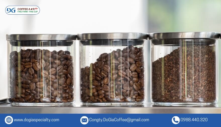 Để thưởng thức một tách cà phê ngon và chất lượng nhất, phương pháp tốt nhất là mua cà phê hạt nguyên và sử dụng ngay sau khi rang.