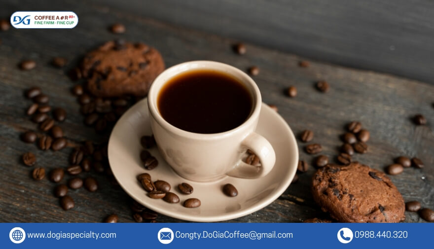 Caffeine thường được tìm thấy trong các sản phẩm hỗ trợ giảm cân vì nó có khả năng thúc đẩy quá trình đốt cháy chất béo